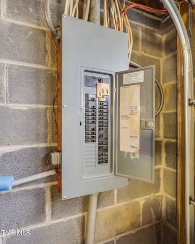 1500 West Tucker Hollow Road, Fall Branch, TN 37656