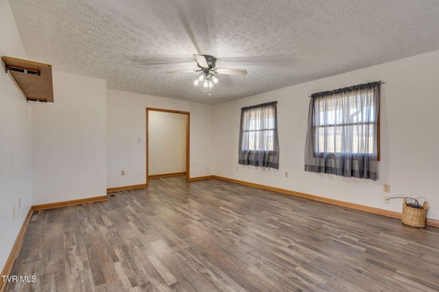 1500 West Tucker Hollow Road, Fall Branch, TN 37656