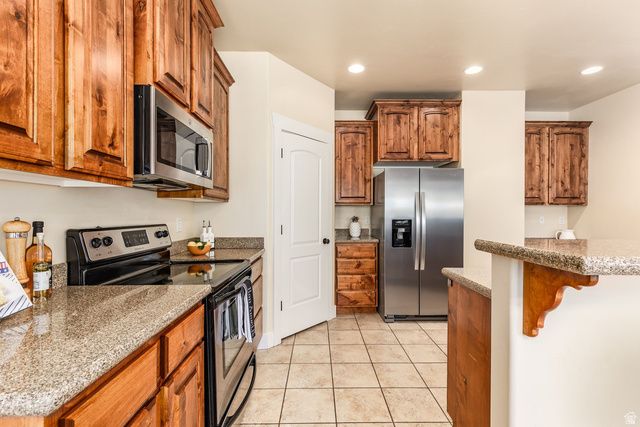 1848 E ROUEN CIR, Holladay, UT 84117