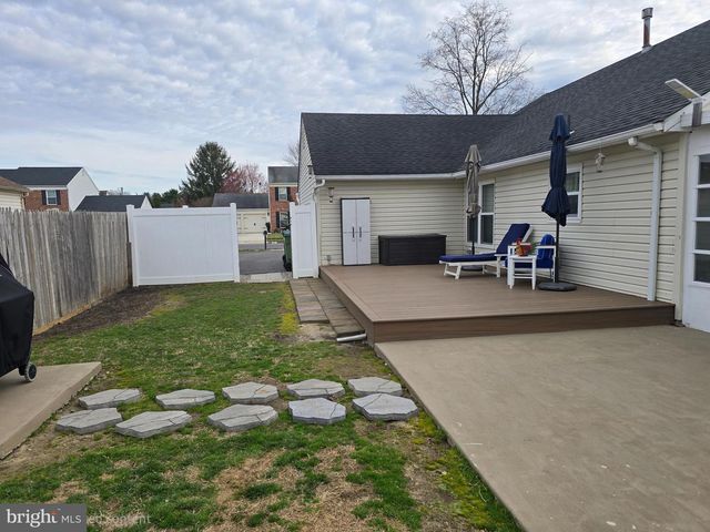 20 S MARS DR, Sewell, NJ 08080