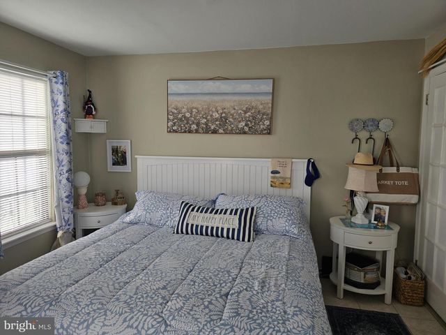20 S MARS DR, Sewell, NJ 08080