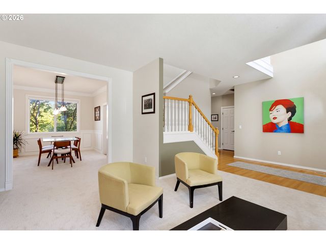 9739 Nw ENGLEMAN St, Portland, OR 97229