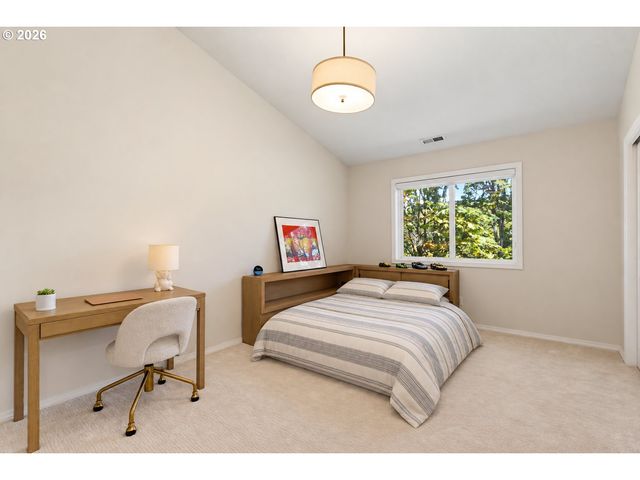 9739 Nw ENGLEMAN St, Portland, OR 97229