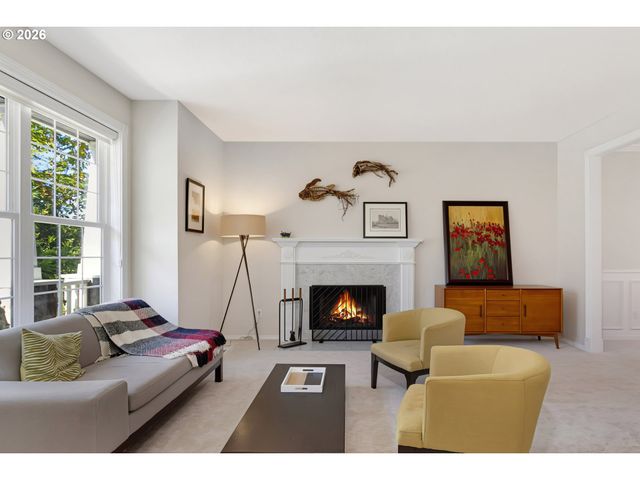9739 Nw ENGLEMAN St, Portland, OR 97229