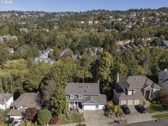 9739 Nw ENGLEMAN St, Portland, OR 97229