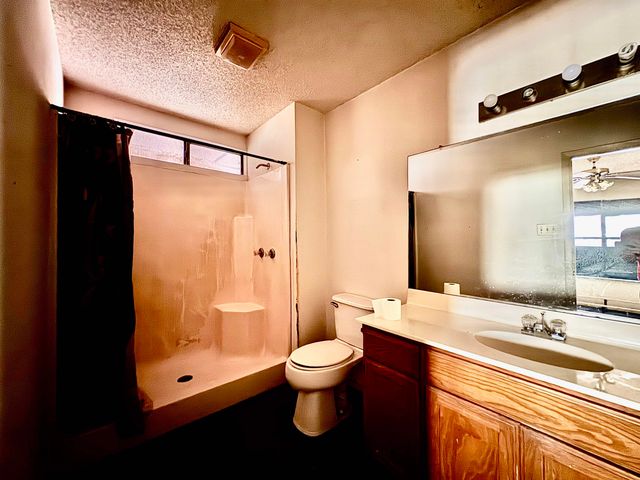 326 Blue Water Ln, Holly Lake Ranch, TX 75765