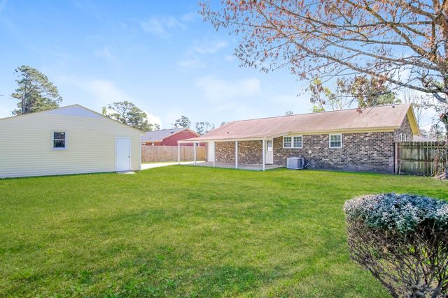 202 Gippy Drive, Summerville, SC 29486