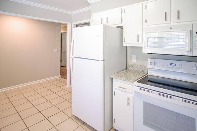 202 Gippy Drive, Summerville, SC 29486