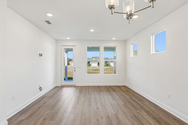 424 Sharp Way, Murfreesboro, TN 37129