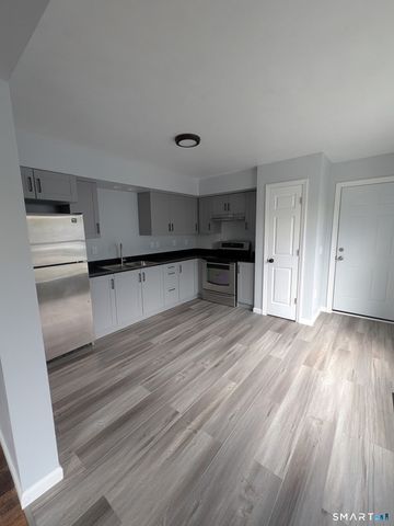 619 Shelton Street 1st Floor R, Bridgeport, CT 06608