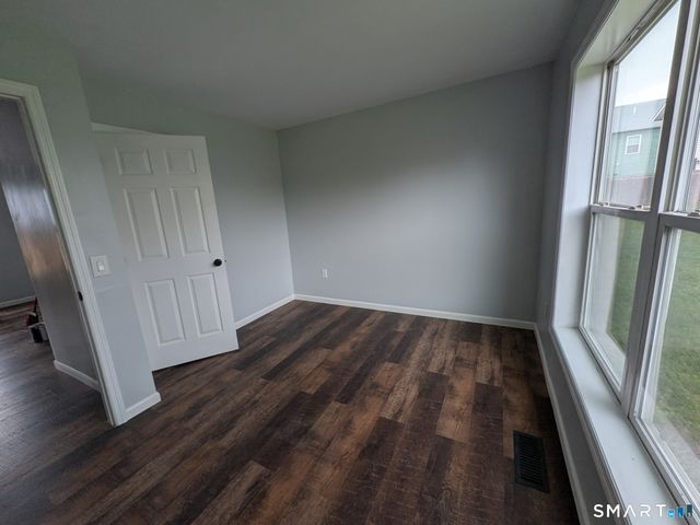 619 Shelton Street 1st Floor R, Bridgeport, CT 06608