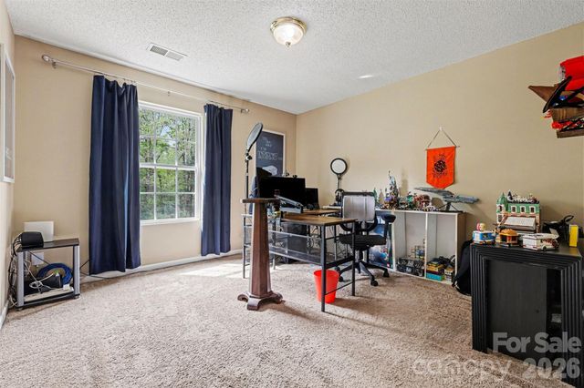 1038 Chalk Hill Lane, Charlotte, NC 28214