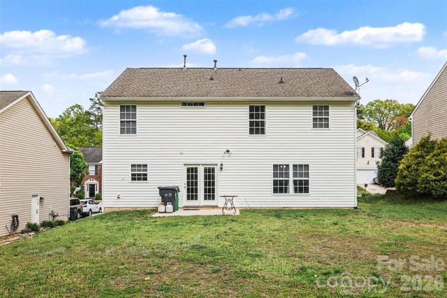 1038 Chalk Hill Lane, Charlotte, NC 28214