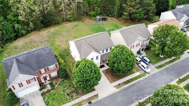 1038 Chalk Hill Lane, Charlotte, NC 28214