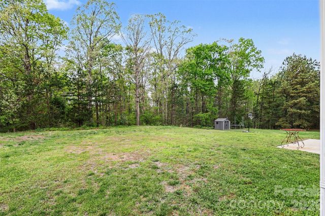 1038 Chalk Hill Lane, Charlotte, NC 28214