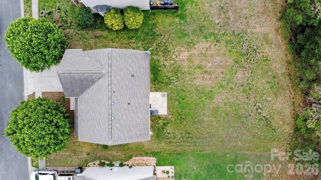 1038 Chalk Hill Lane, Charlotte, NC 28214