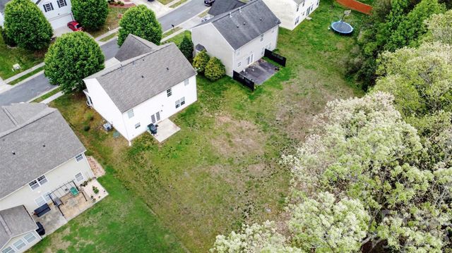 1038 Chalk Hill Lane, Charlotte, NC 28214