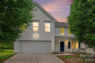 1038 Chalk Hill Lane, Charlotte, NC 28214