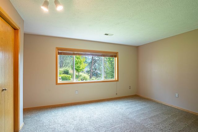 514 N Dunbarton Oaks Ln, Liberty Lake, WA 99019