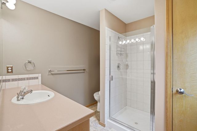 514 N Dunbarton Oaks Ln, Liberty Lake, WA 99019