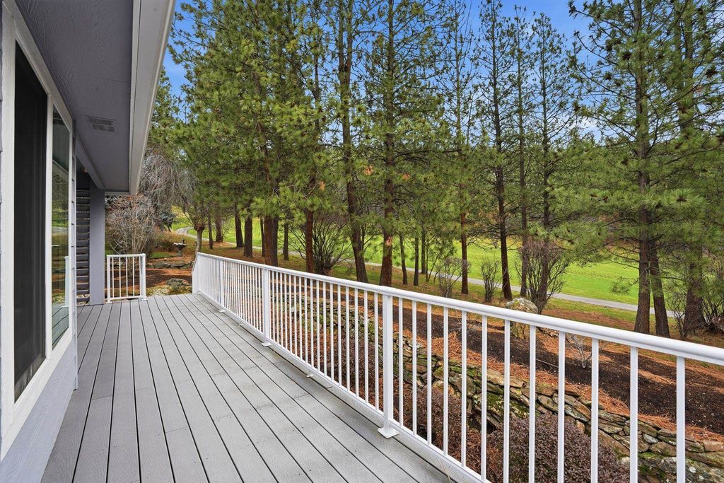 514 N Dunbarton Oaks Ln, Liberty Lake, WA 99019 photo 3