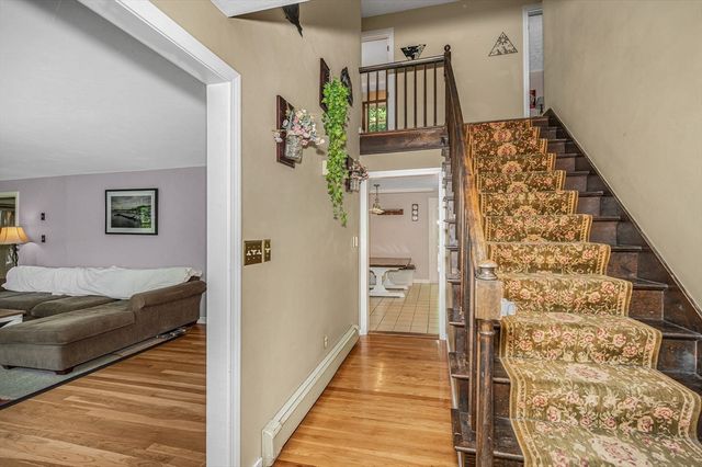 49 Countryside Rd, Grafton, MA 01536