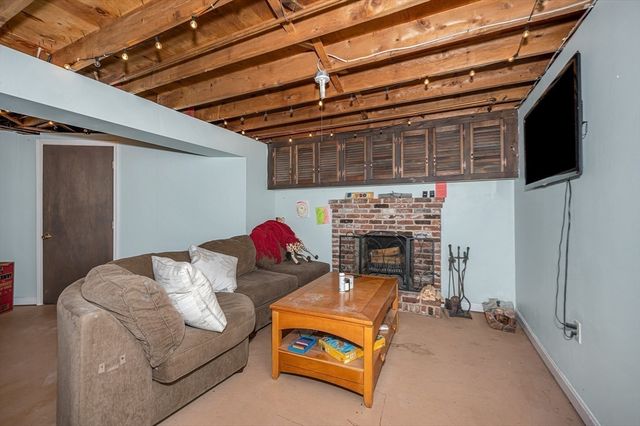 49 Countryside Rd, Grafton, MA 01536