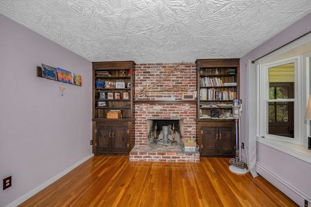 49 Countryside Rd, Grafton, MA 01536