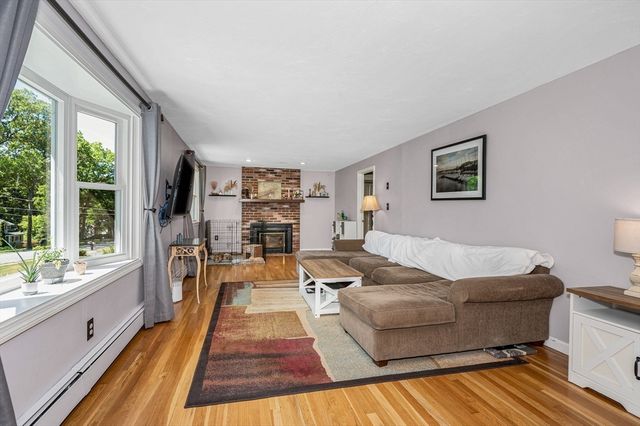 49 Countryside Rd, Grafton, MA 01536