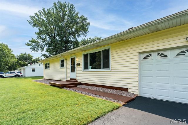 2434 Pine Street, Granite City, IL 62040