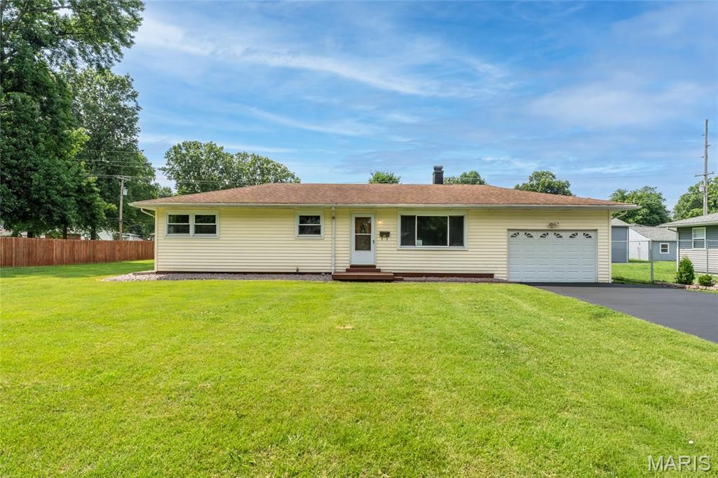 2434 Pine Street, Granite City, IL 62040