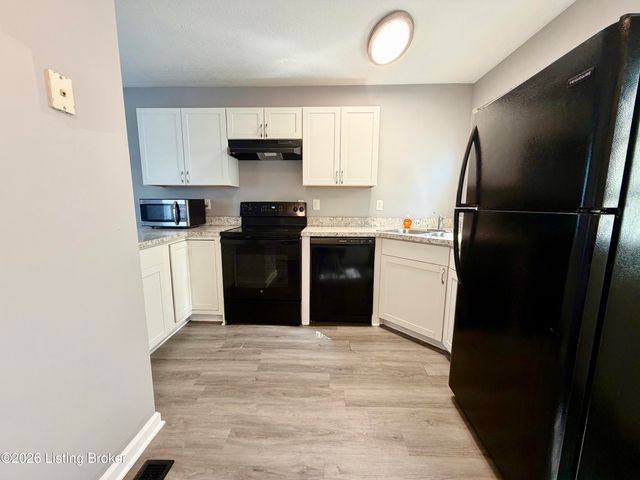 653 S 23rd St, Louisville, KY 40211