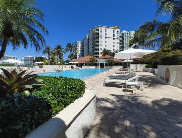 20000 E Country Club Drive 201, Aventura, FL 33180