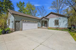 7352 Hallridge Drive, Belding, MI 48809