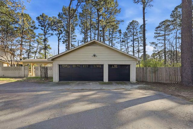 105 Longleaf Drive, Searcy, AR 72143