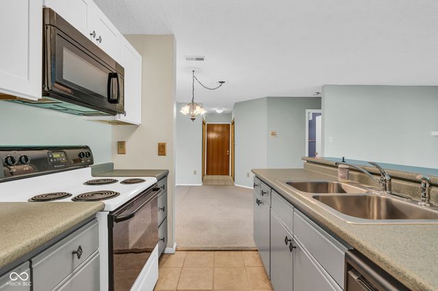 4260 Village Pw E Circle 4, Indianapolis, IN 46254