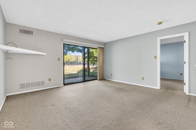 4260 Village Pw E Circle 4, Indianapolis, IN 46254