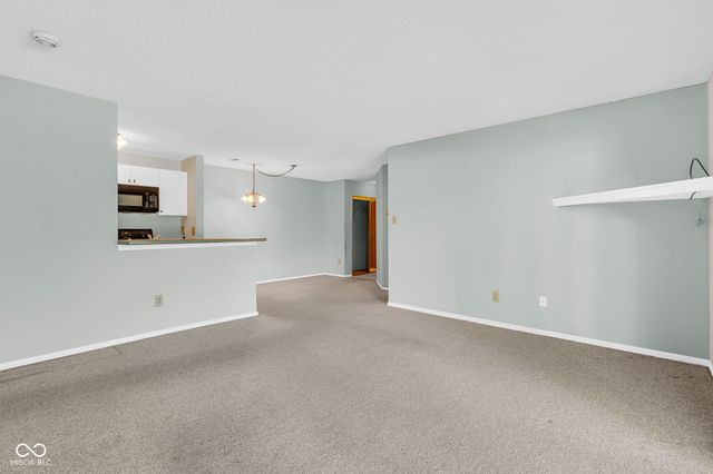 4260 Village Pw E Circle 4, Indianapolis, IN 46254