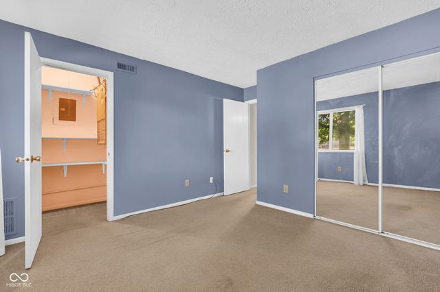 4260 Village Pw E Circle 4, Indianapolis, IN 46254