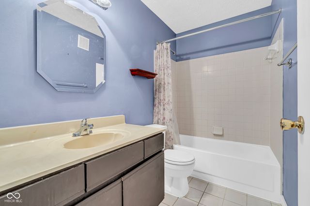 4260 Village Pw E Circle 4, Indianapolis, IN 46254