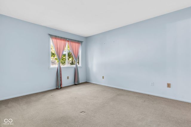 4260 Village Pw E Circle 4, Indianapolis, IN 46254