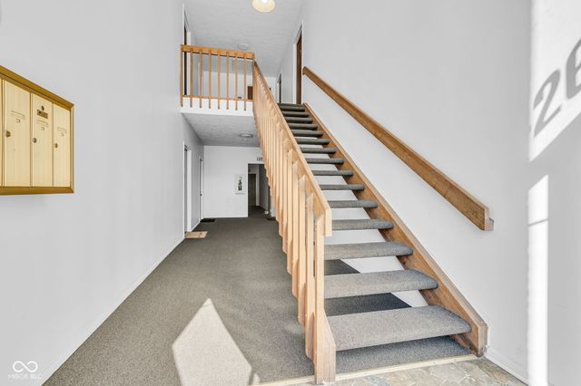 4260 Village Pw E Circle 4, Indianapolis, IN 46254