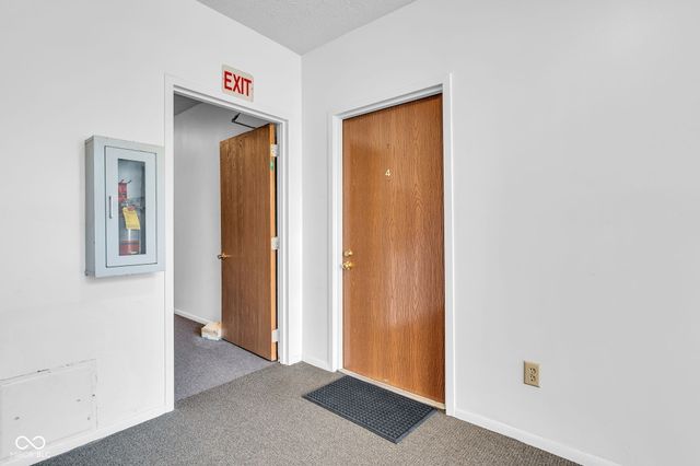 4260 Village Pw E Circle 4, Indianapolis, IN 46254