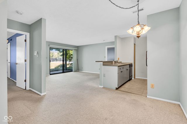 4260 Village Pw E Circle 4, Indianapolis, IN 46254