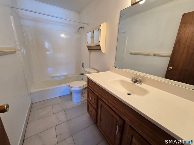 1205 Cromwell Hills Drive 1205, Cromwell, CT 06416