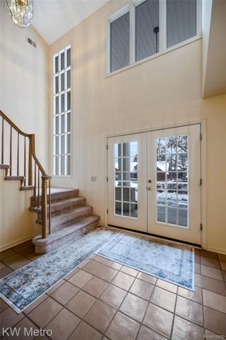 3086 Bloomfield Park Drive, West Bloomfield Charter Township, MI 48323