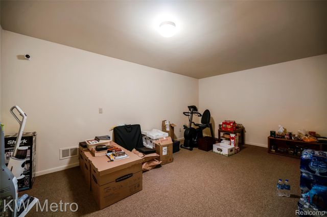 3086 Bloomfield Park Drive, West Bloomfield Charter Township, MI 48323