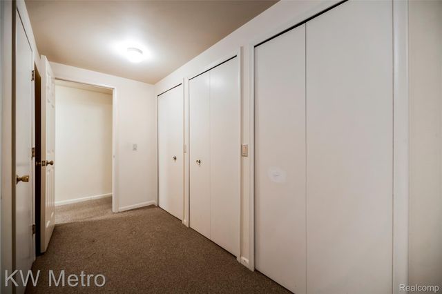 3086 Bloomfield Park Drive, West Bloomfield Charter Township, MI 48323