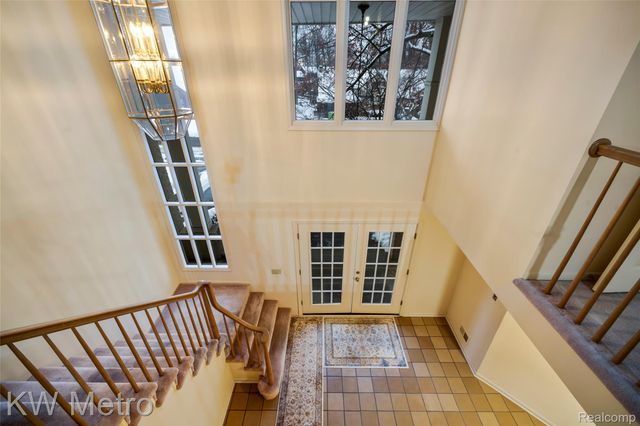 3086 Bloomfield Park Drive, West Bloomfield Charter Township, MI 48323