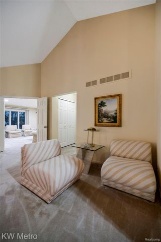 3086 Bloomfield Park Drive, West Bloomfield Charter Township, MI 48323